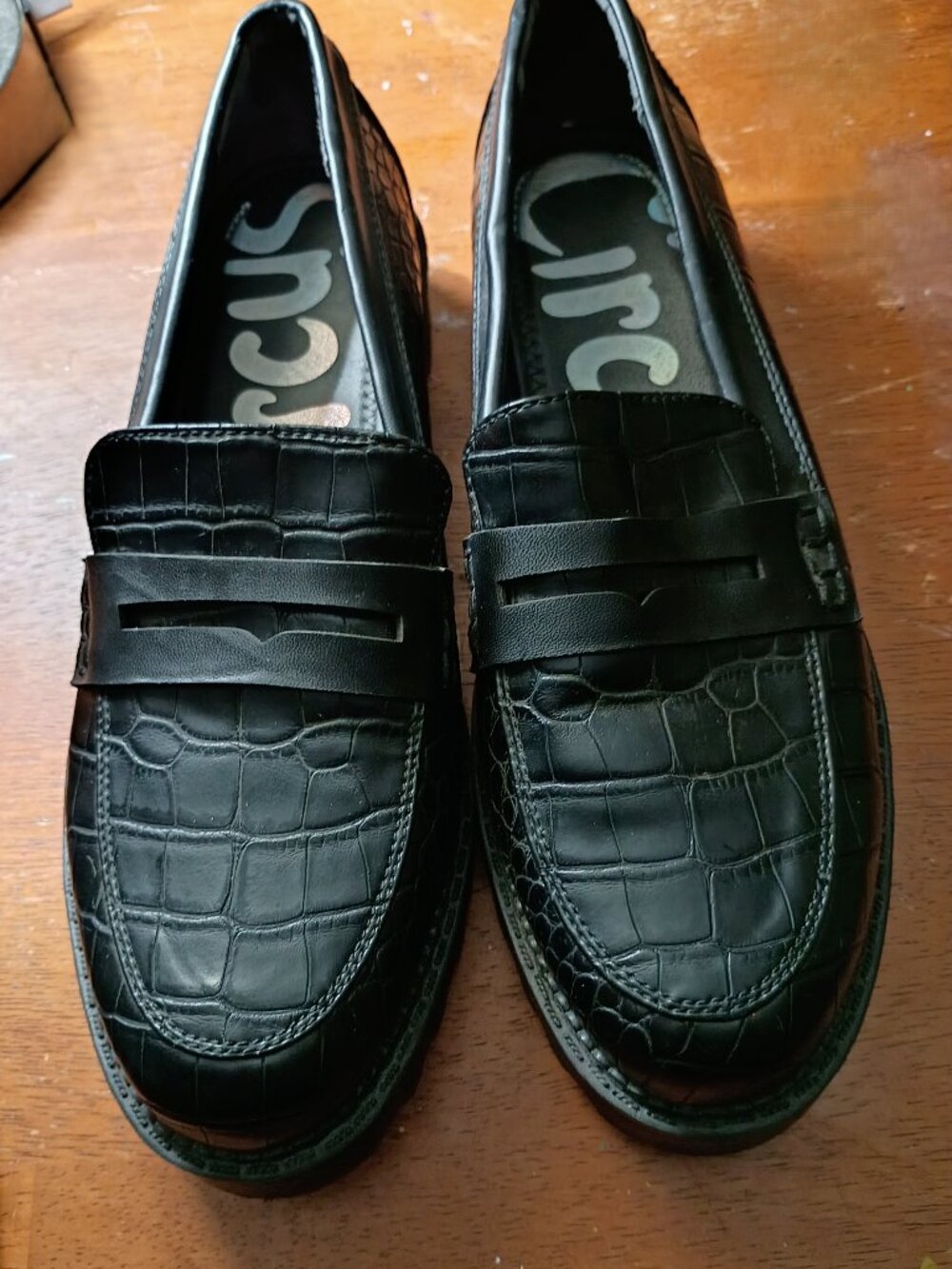 Circus size 10 shoes NWOT